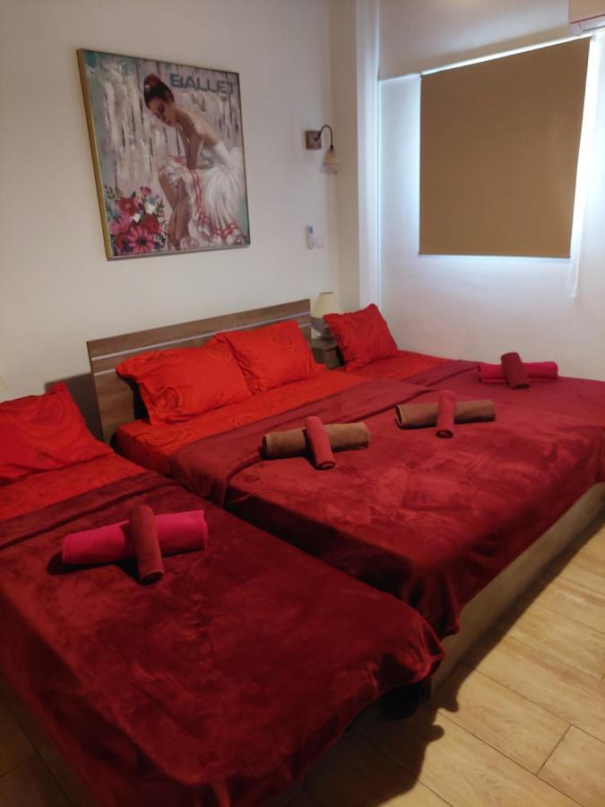 Love Holiday Suite 1 Tris Elies Extérieur photo