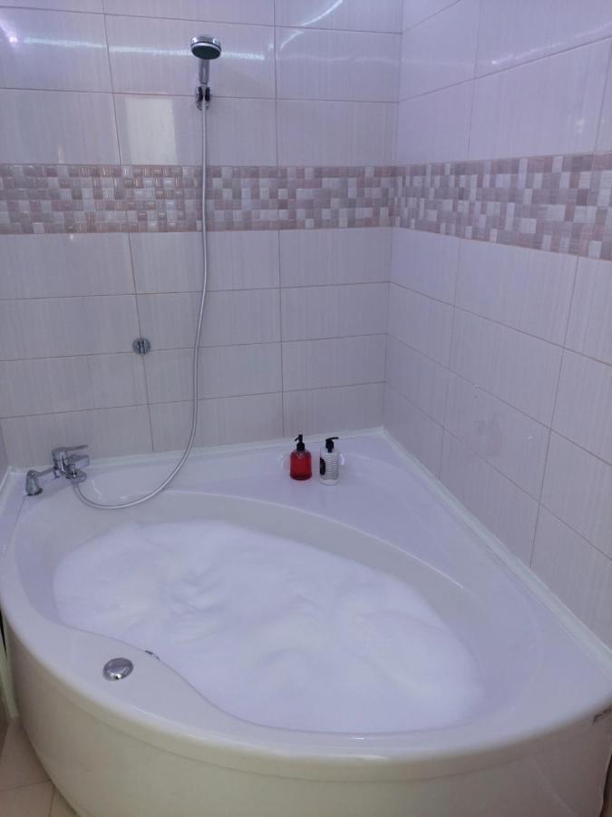 Love Holiday Suite 1 Tris Elies Extérieur photo